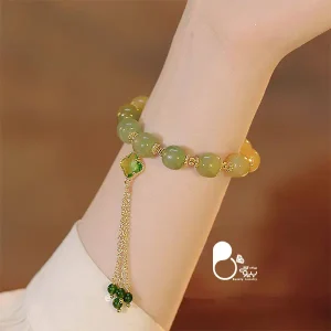 دستبند شبدر کریستالی آویز دار💎سنگ طبیعی، کیفیت عالی، وارداتی | دو رنگ زمردی و یاقوتی