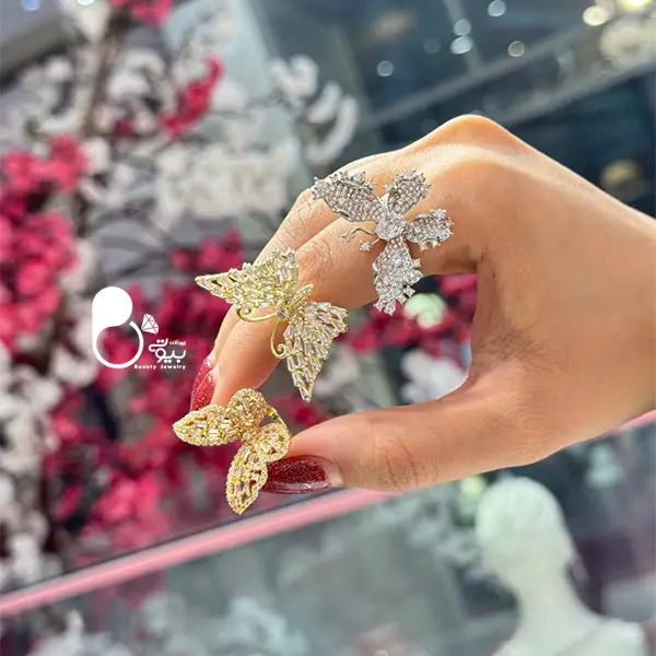 قیمت و خرید انگشتر پروانه نگین باگت جواهری💎روکش طلا گرید ۱ | مدل لاکچری زنانه قیمت و خرید انگشتر پروانه نگین باگت جواهری💎روکش طلا گرید ۱ | مدل لاکچری زنانه
