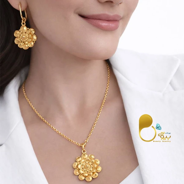 نیم ست گل طرح طلا با تخفیف💎برش دار با روکش طلا نیم ست گل طرح طلا با تخفیف💎برش دار با روکش طلا