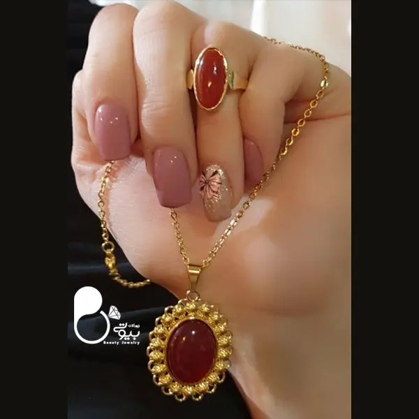 ست گردنبند و انگشتر طرح عقیق💎آبکاری طلا، خاص و مجلسی با تخفیف ویژه ست گردنبند و انگشتر طرح عقیق💎آبکاری طلا، خاص و مجلسی با تخفیف ویژه