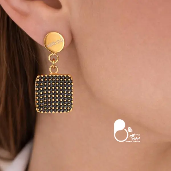 گوشواره سواچ طرح مربعی💎 مشکی طلایی شیک | روکش طلا گوشواره سواچ طرح مربعی💎 مشکی طلایی شیک | روکش طلا