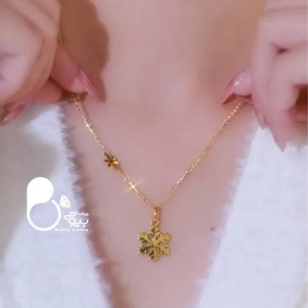 گردنبند تک برف زمستانی💎 استیل رنگ ثابت | ظریف، خاص و شبیه طلا گردنبند تک برف زمستانی💎 استیل رنگ ثابت | ظریف، خاص و شبیه طلا