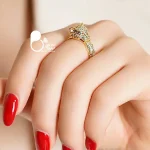قیمت و خرید انگشتر تایگر 💍 الهام‌گرفته از قدرت و جسارت ببر، مناسب برای استایل‌های خاص و جسورانه جنس استیل با آبکاری طلای گرید ۱، رنگ ثابت و مقاوم در برابر خط‌و‌خش.
