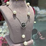 گردنبند مرواریدی با گل رز بلک با تخفیف💎زیورآلات بیوتی