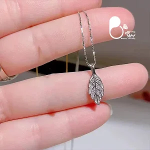 قیمت و خرید خرید گردنبند نگینی در تخفیف بلک فرایدی