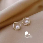 قیمت و خرید گوشواره مرواریدی صدفی مینیمال💎گرید ۱ | شیک و اسپرت | تخفیف بلک فرایدی