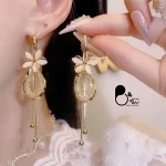 گوشواره کریستالی فلاور 💎فروشگاه زیورآلات بیوتی