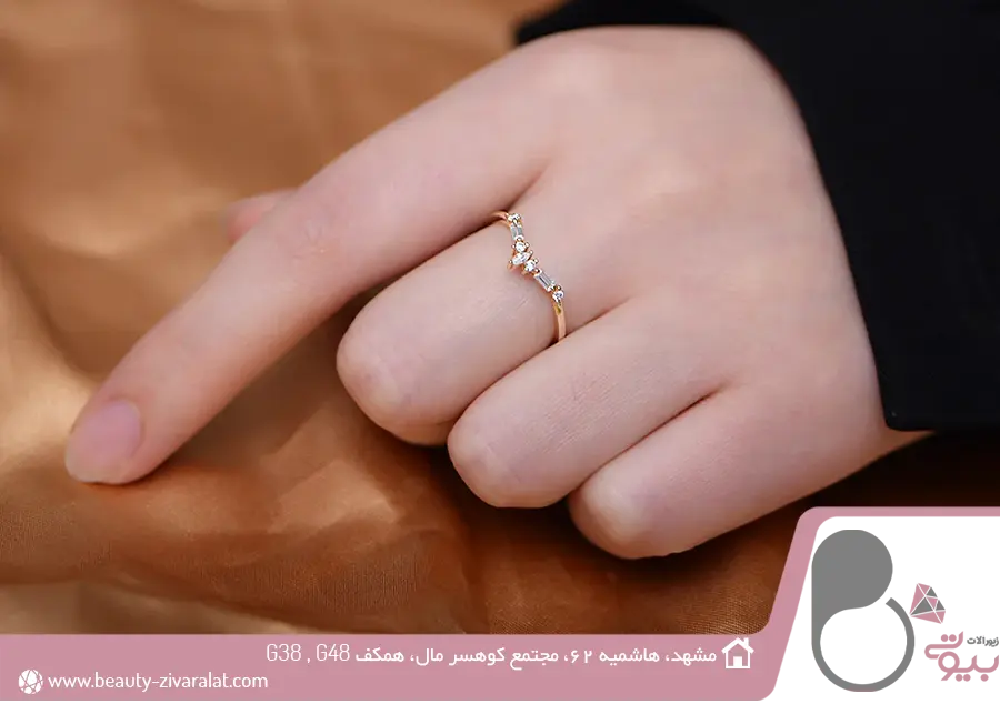 زیورآلات ضروری زنانه | ۱۰ مدل زیورآلات که هر خانمی باید داشته باشد