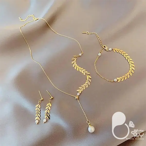 ست کامل گندمی مرواریدی 💎زیورآلات بیوتی ست کامل گندمی مرواریدی 💎زیورآلات بیوتی