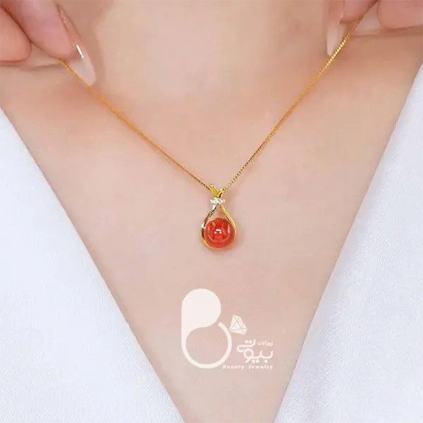 گردنبند اشک ماه یاقوتی💎زیورآلات بیوتی گردنبند اشک ماه یاقوتی💎زیورآلات بیوتی