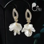 گوشواره پریا نگین باگت 💎زیورآلات بیوتی