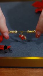 گردنبند برگ قرمز سیمون