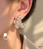 گوشواره زنانه پروانه جواهر باگت